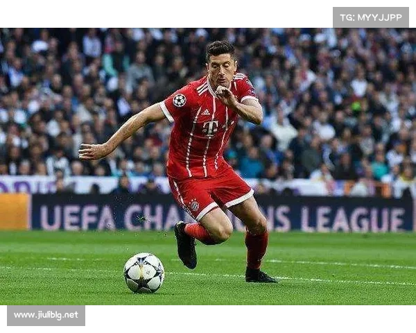 全面揭示莱万多夫斯基成名之路背后鲜为人知的真实奋斗成长历程故事